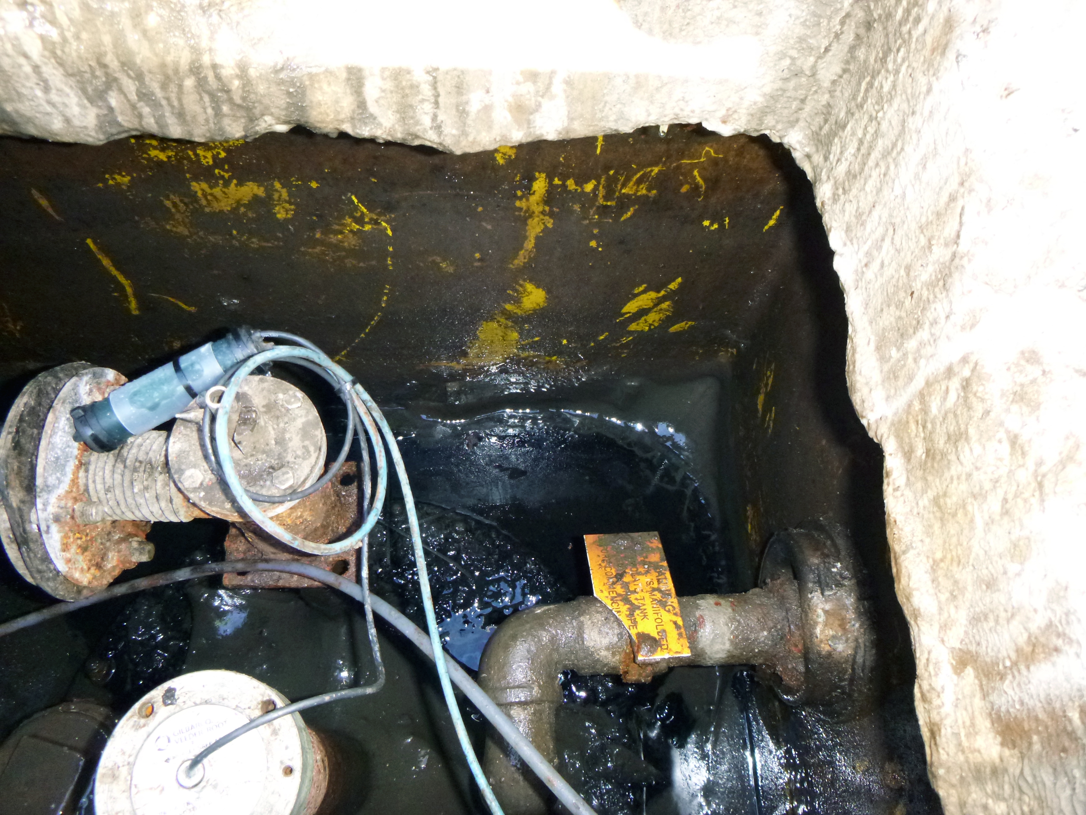 At this site, the old tank upstands were too small for the traditional bolt down chambers tank sumps / chambers